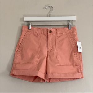 ❌ SOLD || GAP Girlfriend Khaki Shorts